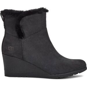 UGG- Devorah waterproof wedge boots Size 7